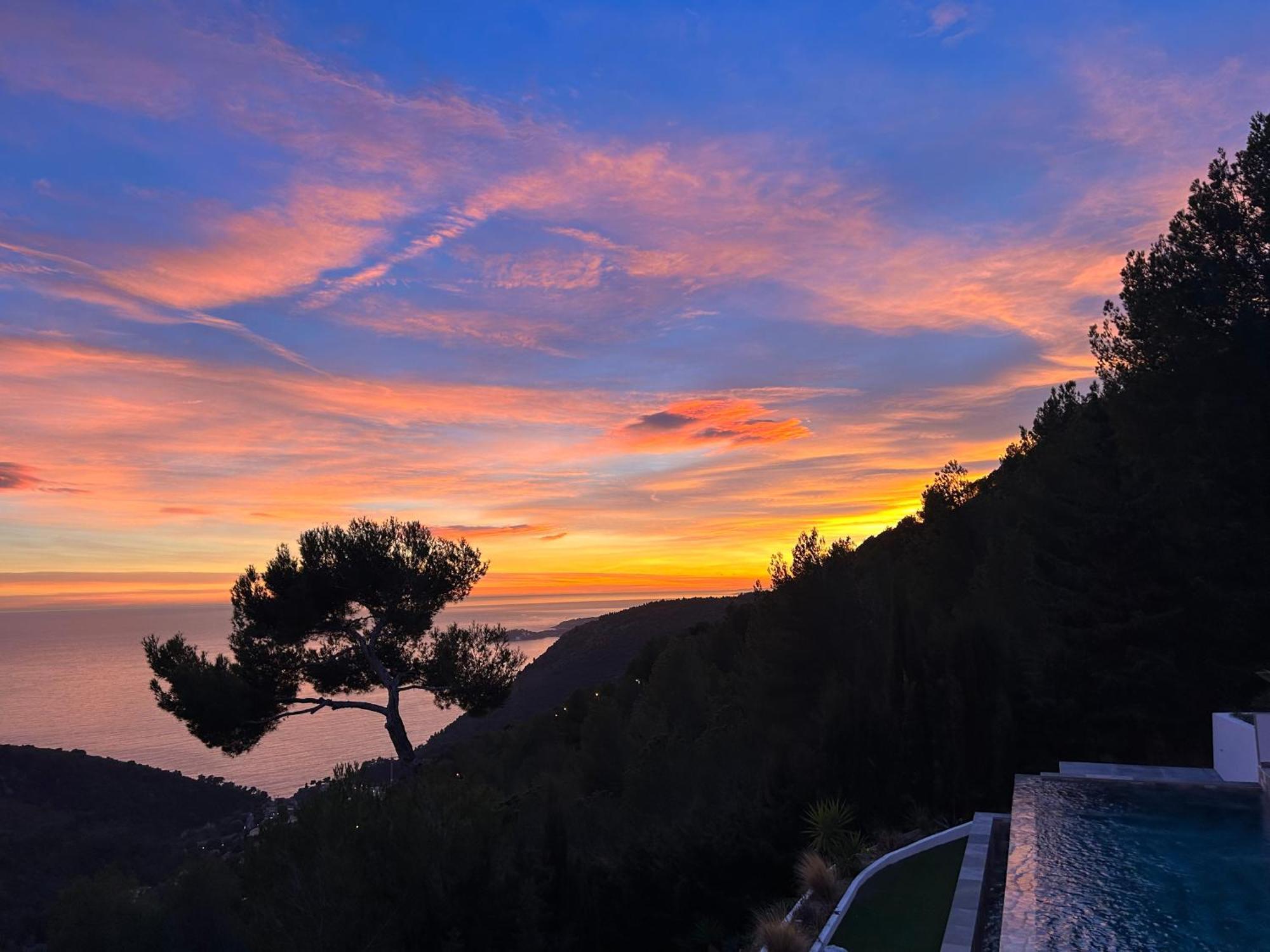 Eze - Appartement Dans Bas De Villa Avec Piscine Pres De Monaco Εξωτερικό φωτογραφία