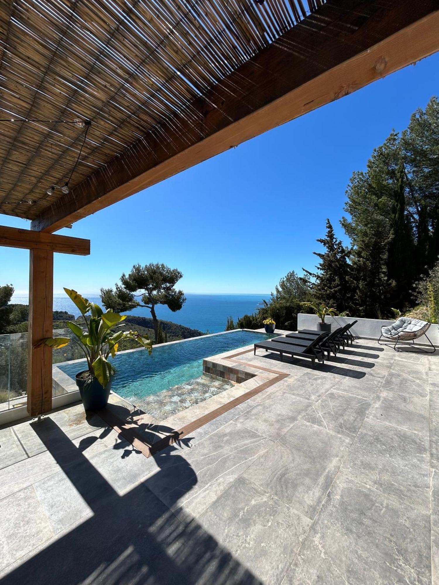 Eze - Appartement Dans Bas De Villa Avec Piscine Pres De Monaco Εξωτερικό φωτογραφία